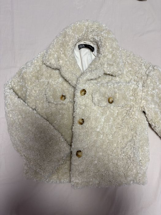 Късо палто Zara