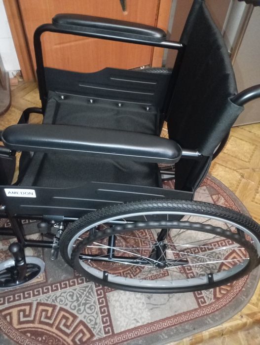 Продам коляску для инвалидов