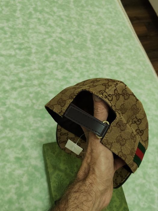 Gucci șapcă  Italy