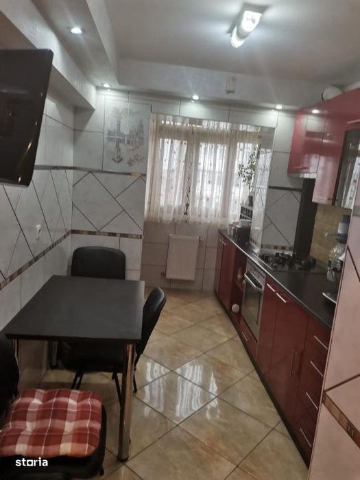 Apartament 3 camere, 77 mp, zona Vest