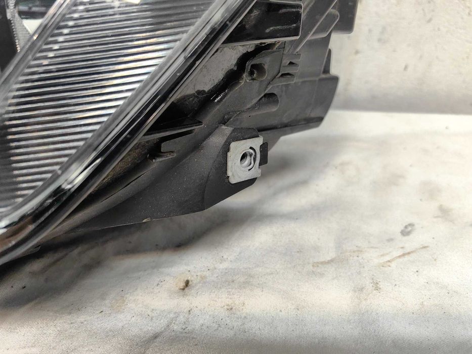 Оригинален фар Vw Golf 7