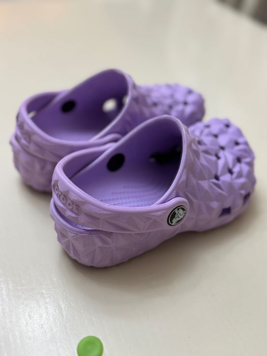 Оригинальные кроксы по доступной цене