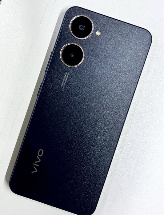 Продам Vivo Y03 128 GB