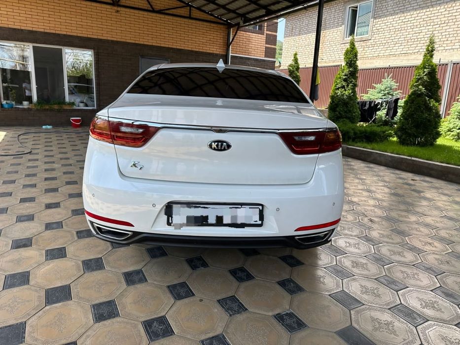 Продам машину Kia K7 2017 год, автомат
