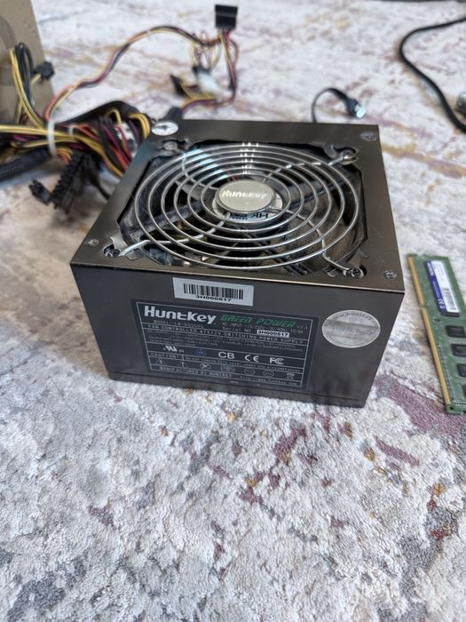 Продам Блок питания