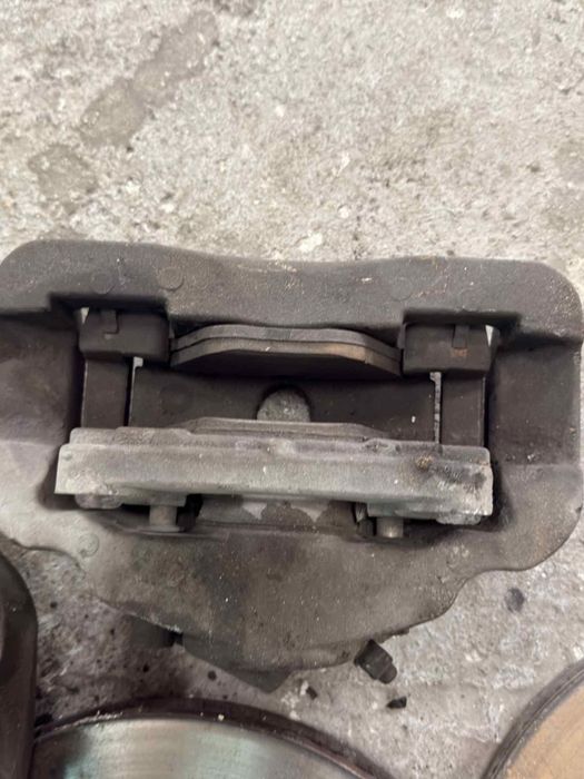 Спирачни апарати и Дискове BMW E60 545i