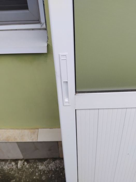 Алуминиева рамка с двойно плъзгащи се врати