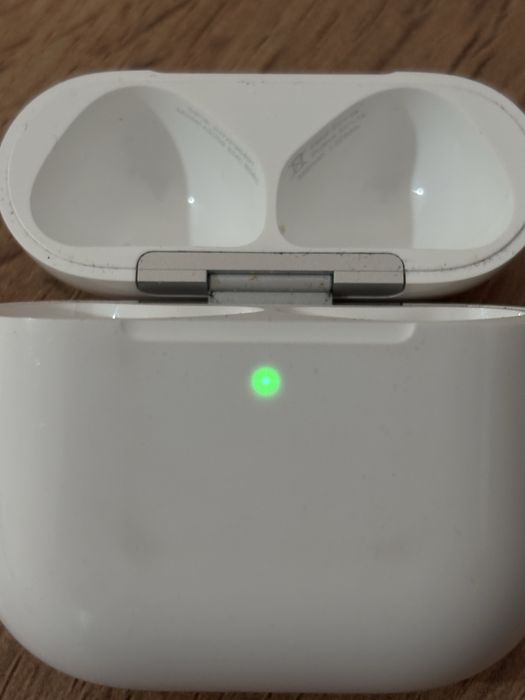 Airpods 4 оригинал