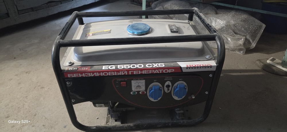 Бензиновый генератор HONDA