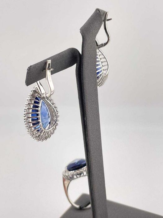 Комплект с корундами