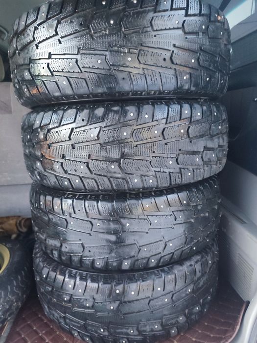 Шины  продам 215/60/16