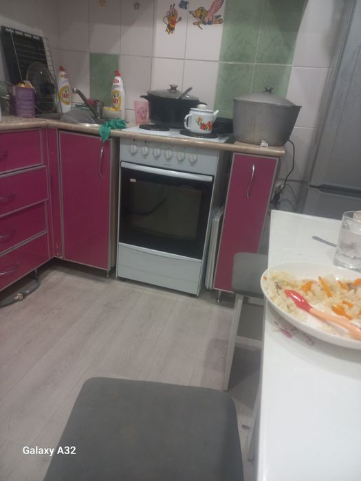 Продам плиту 4 комфорт