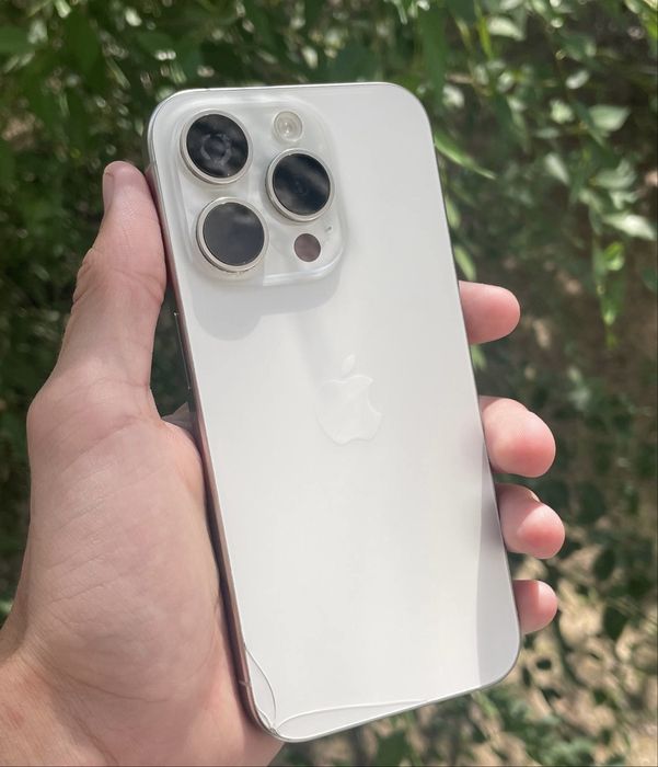 Продажа/обмен iphone 15 pro 256гб