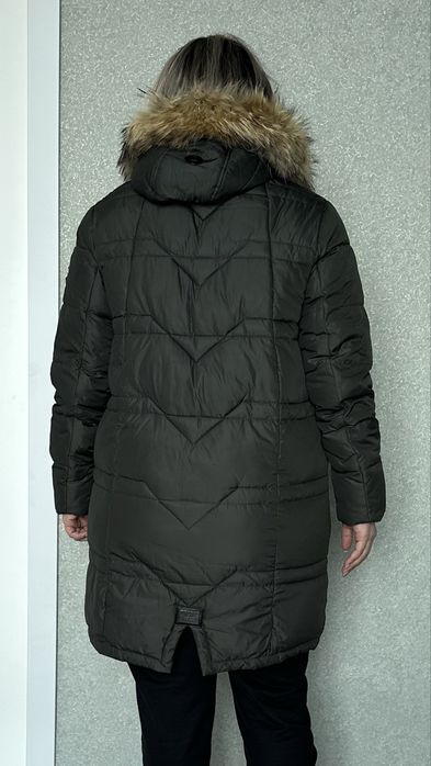 Продам пуховик женский