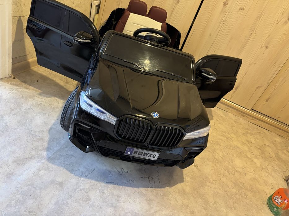Электромобиль  BMW X8
