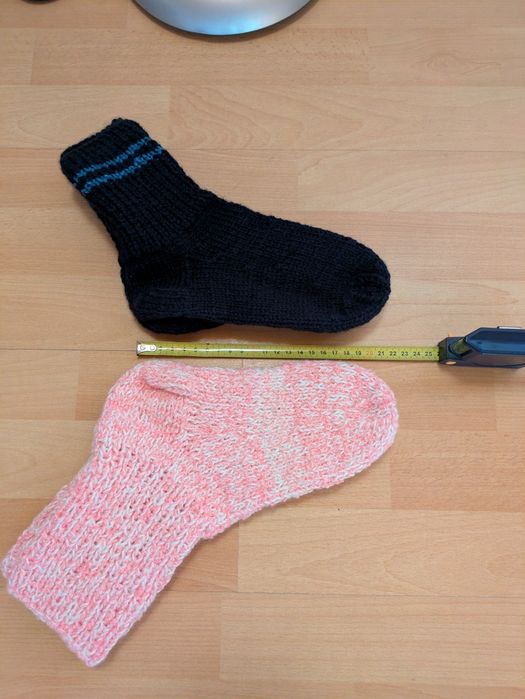 Sosete calduroase,tricotate manual!!