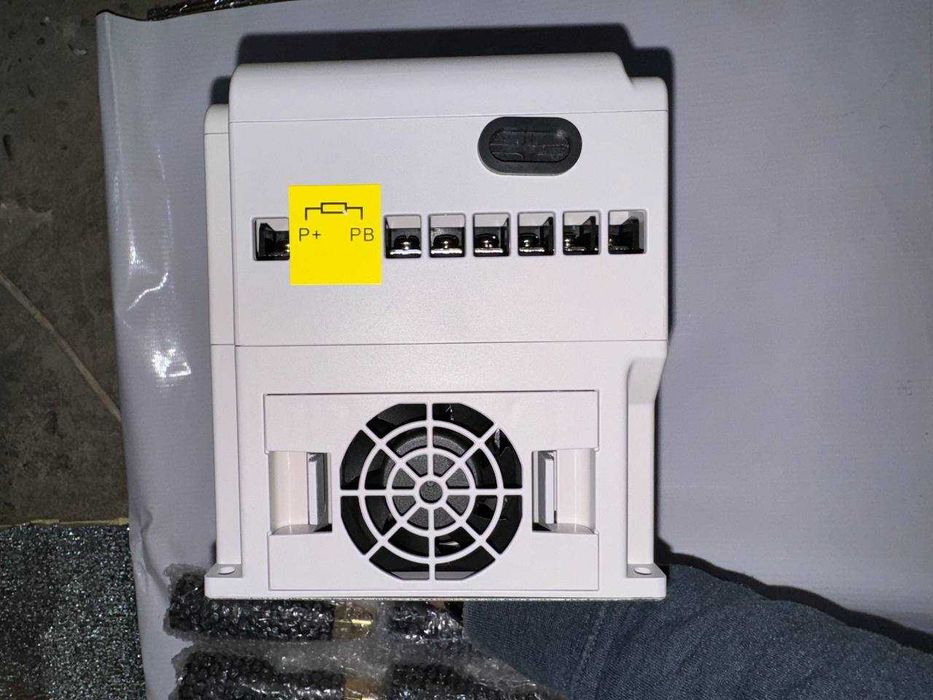 Частотные преобразаватель Inverter Delixi для плавного запуска мотора