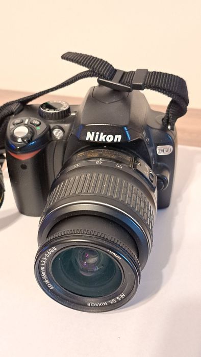 Nikon D60 - ED 18-55 mm