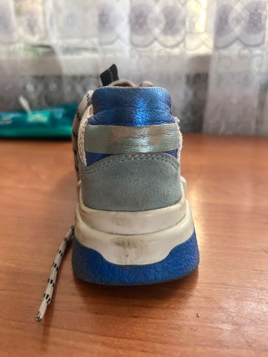 Кроссовки кожа натуральная