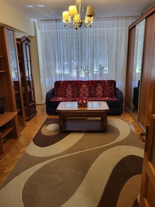 Apartament cu 3 camere
