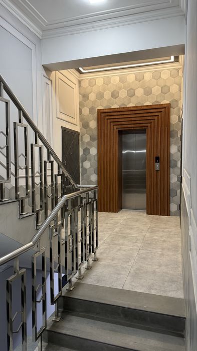 Своя Продается 2х комнатная на Дархане 2/2/6 с собственной парковкой