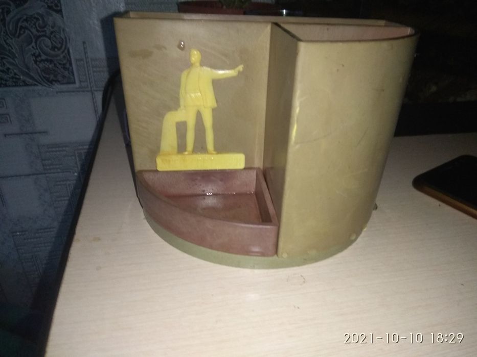 Продам карандашница СССР