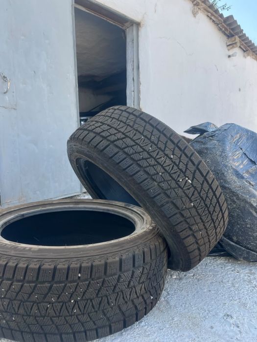 Шины зимные 215/50R17