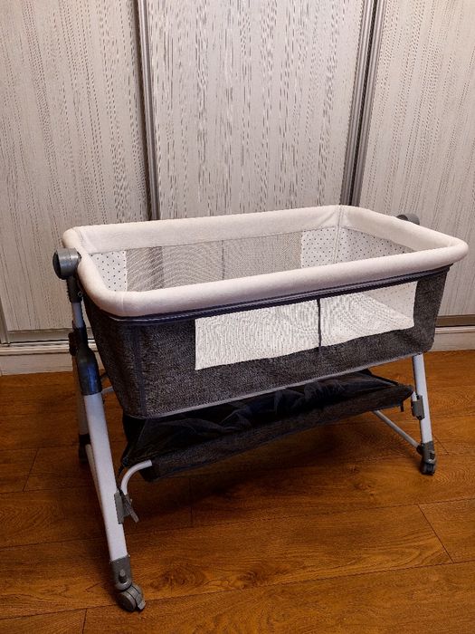 Люлька кроватка в отличном состоянии