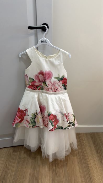 Все платья по 2000 тг