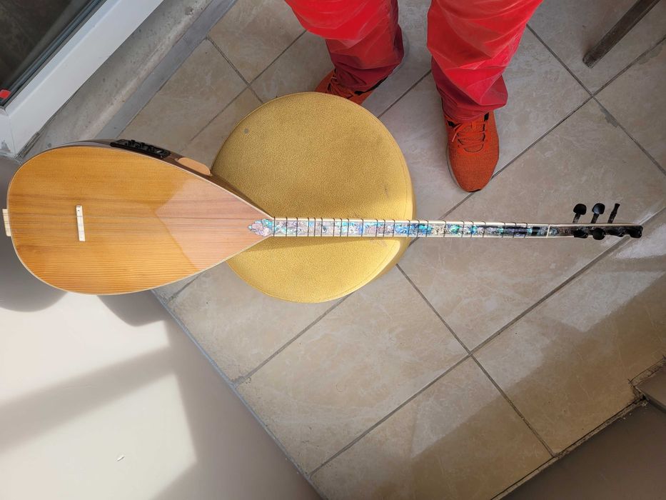 Саз Баглама Професионален