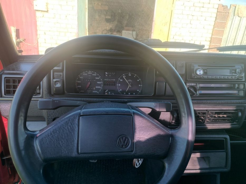 Volkswagen Golf 2