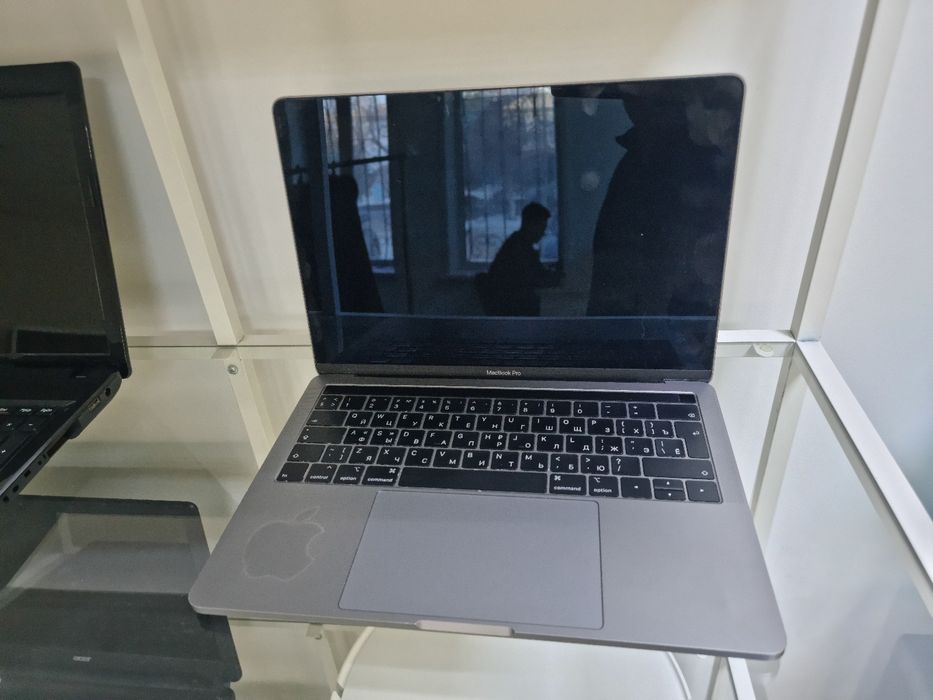 Продам принтера и ноутбуки рабочие в отличном состоянии.