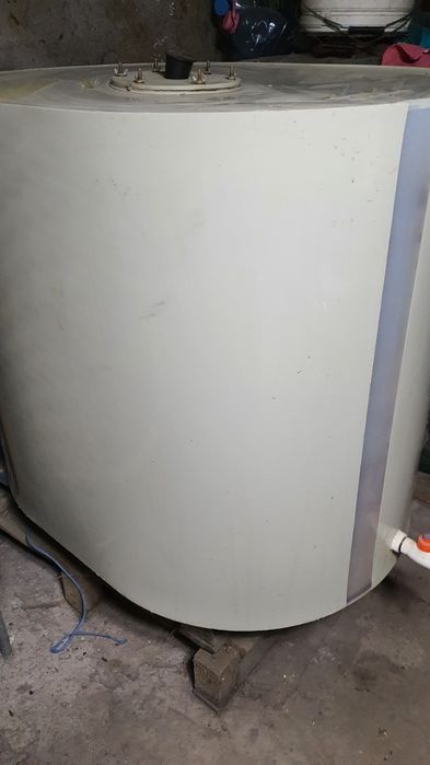 Butoi vin din polipropilena-înlocuitor inox