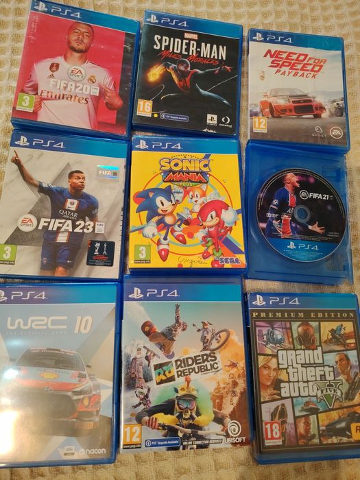 Плейстейшан 4 про. С 9 диска за игри