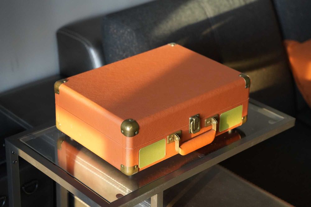 Виниловый проигрыватель. Совершенно новый