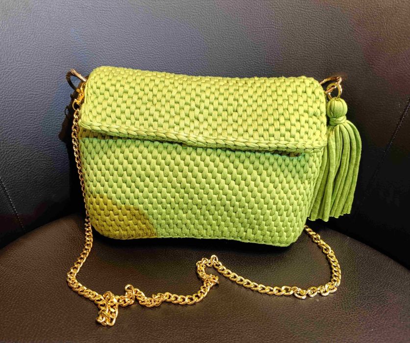 Posete crosetate la comanda