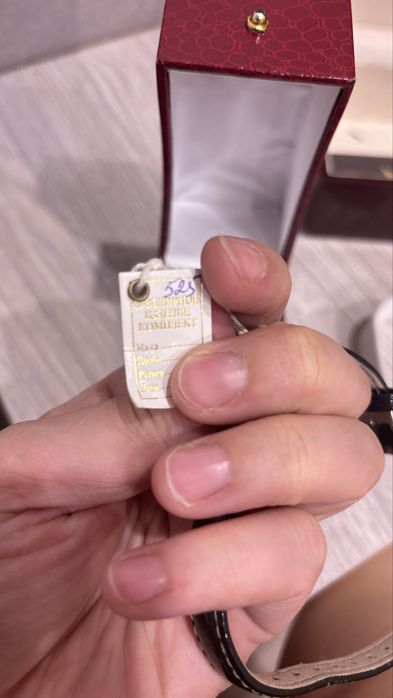 Часы золотые 585 проба с бриллиантами