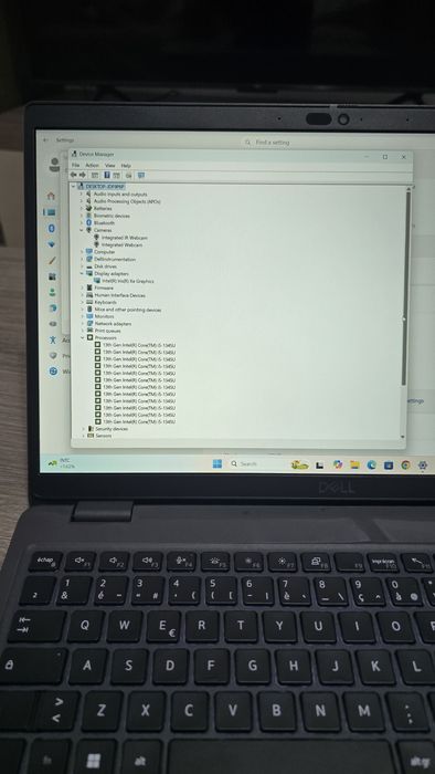 Laptop i5 gen13, 16Gb ,windows11Pro 15.6Fhd, 256 Gb ssd