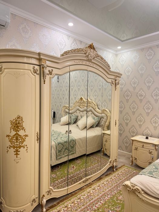 Спальный гарнитур