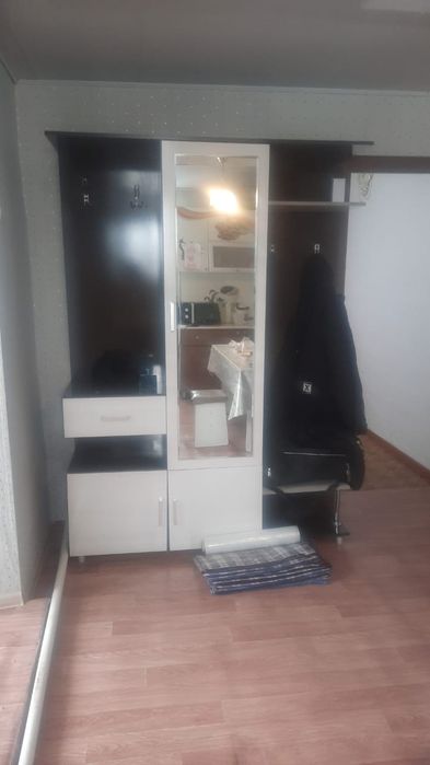 Шкаф для прихожей.