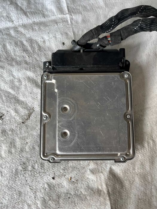 EDU Компютър Audi A4 B7 1.9