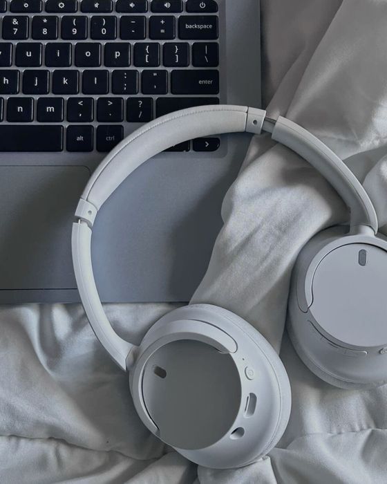 продам Наушники Sony WH-CH720N