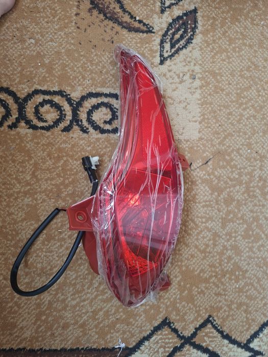 Задний фонарь акцент