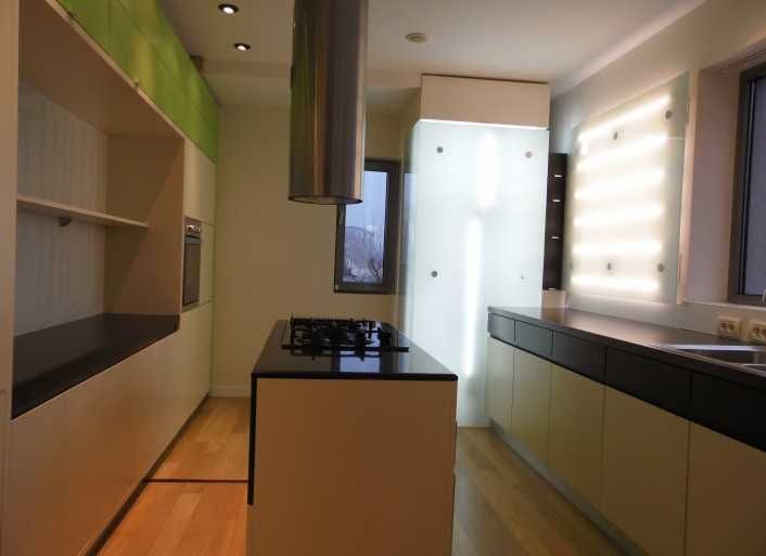 Дава се под наем Тристаен апартамент в Пловдив, Каменица 1 - 87 кв.м за 204 € - Снимка #3