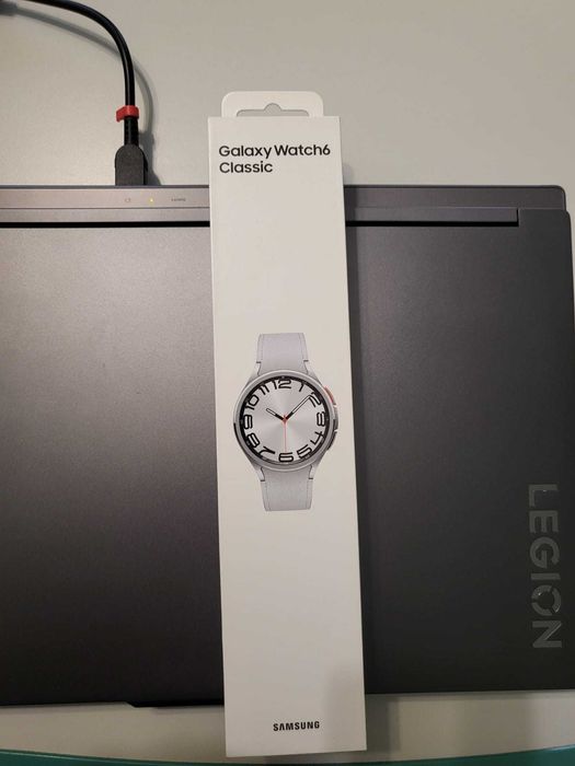 Samsung Galaxy Watch6 Classic 47 mm nou