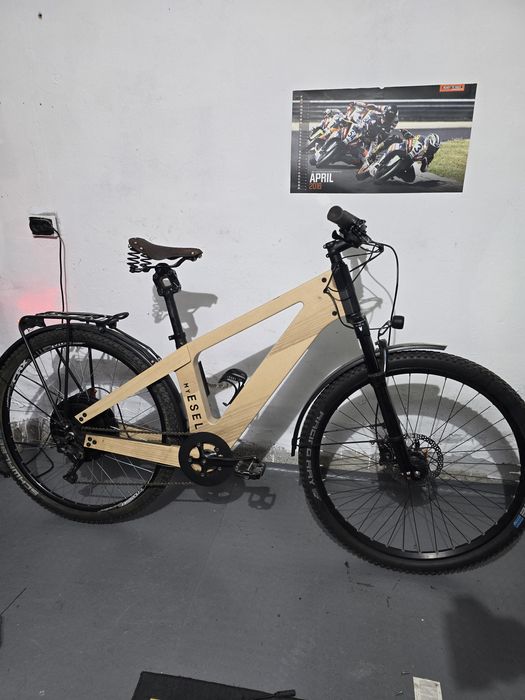 Дървен електрически велосипед my esel e-cross