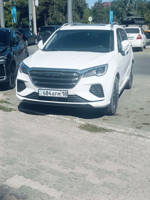 Продам  автомобильJETOURX70