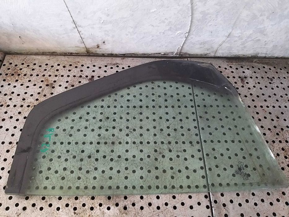 Geam fix dreapta spate vw golf 5 1k scurt