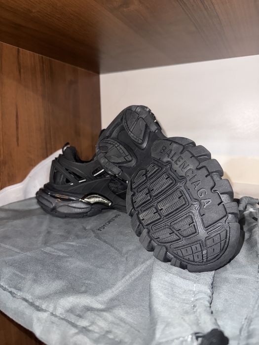 Balenciaga track 2