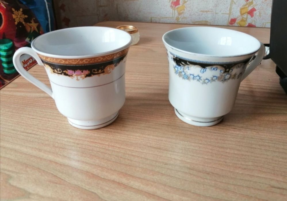 Бокалы, кружки, стаканы